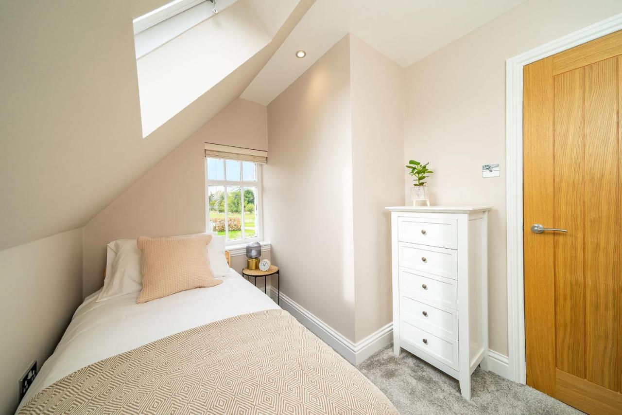 Robins Nest Cottage Blairgowrie and Rattray ภายนอก รูปภาพ